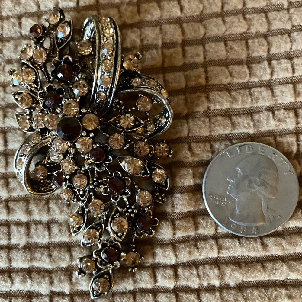 Brooch